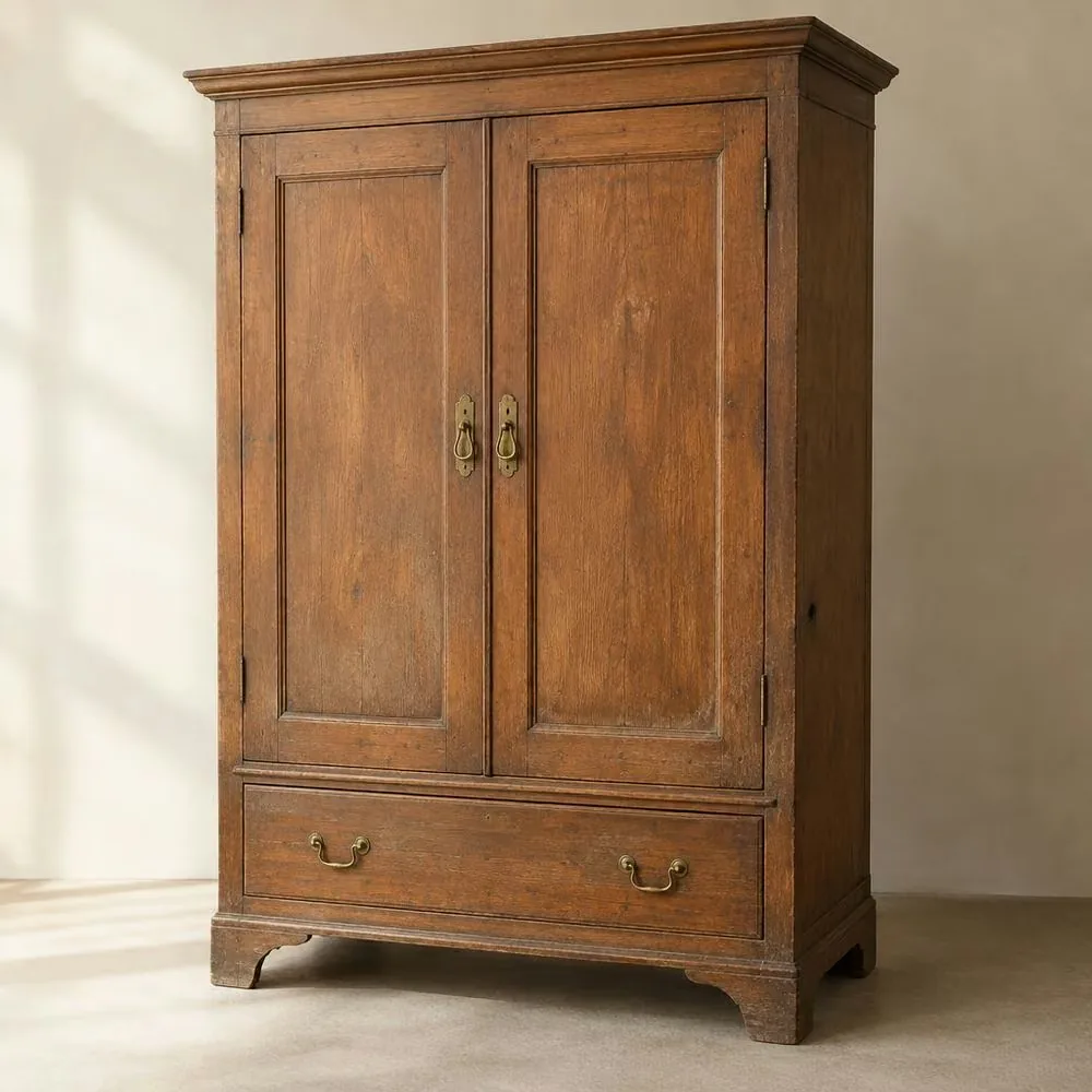 Vintage-Holzschrank – Fundstück aus Detmold